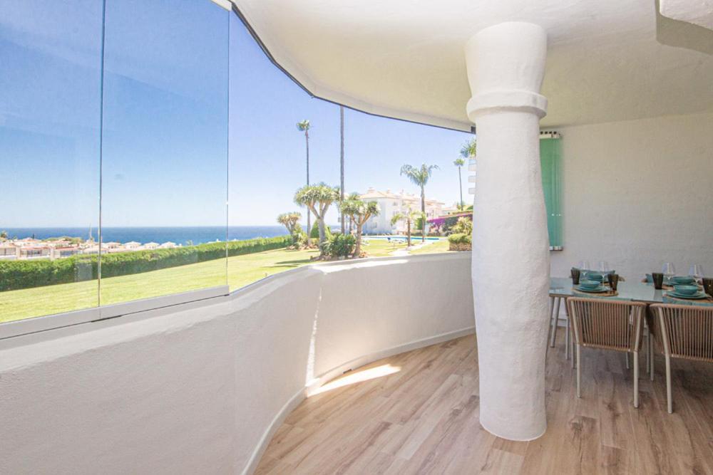 Wonderful 2 Bed Apartment With Stunning Sea Views Sitio de Calahonda Exterior foto